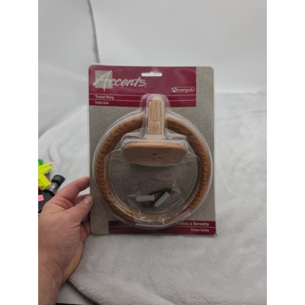 Vtg Amerock Accents Solid Oak Towel Ring Wall Mount Wood Brown 52628